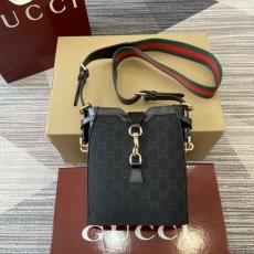 Gucci Satchel Bags